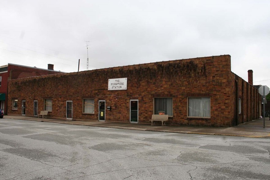 Primary Photo Of 217 W 6th St, Connersville Storefront For Sale