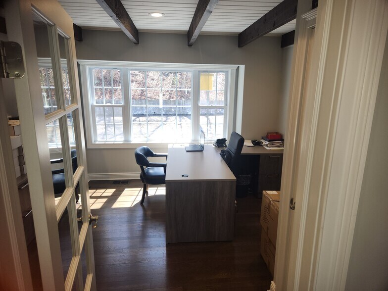 More Photos Of 410 E Main St, Centerport Office Residential For Sale