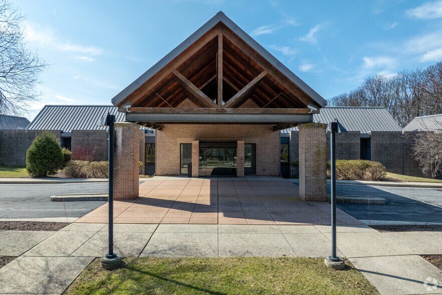 More Photos Of 576 Johnsville Rd, Eldersburg Office For Sale