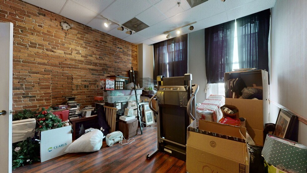 More Photos Of 208 3rd Ave N, Nashville Office For Sale