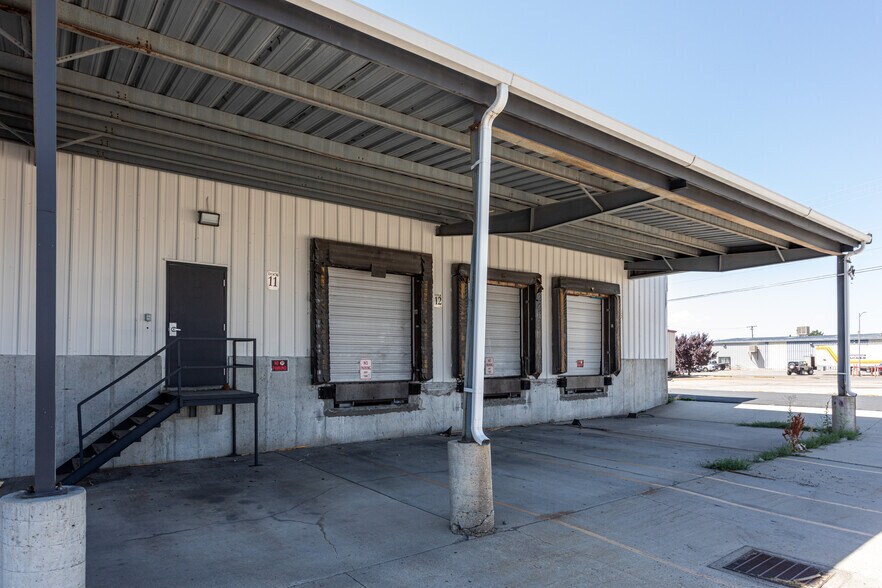 More Photos Of 225 E 900 S, Provo Manufacturing For Lease