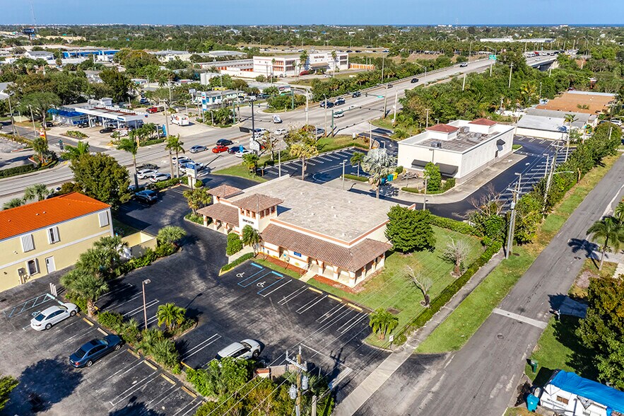 More Photos Of 650 W Boynton Beach Blvd, Boynton Beach Medical For Sale