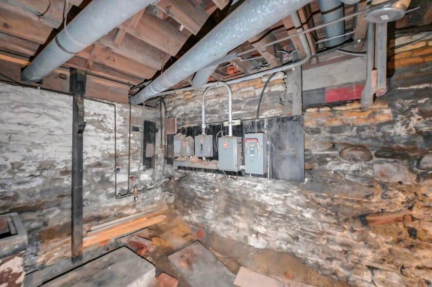 More Photos Of 535 Green Ridge St, Scranton Storefront Retail Residential For Sale