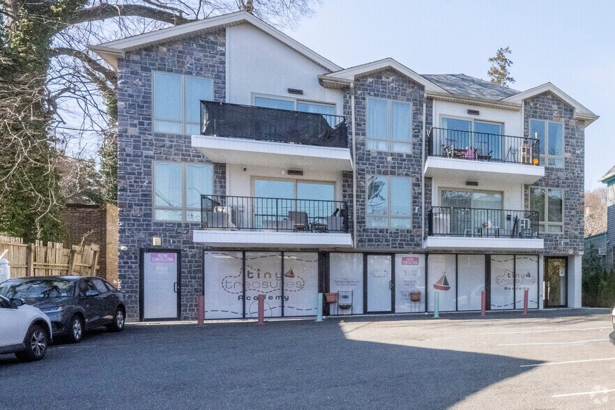 More Photos Of 360 Van Duzer St, Staten Island Apartments For Sale