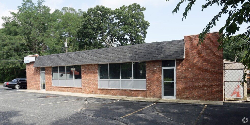 More Photos Of 1-3 Ivy Rd, Kings Park Medical For Lease