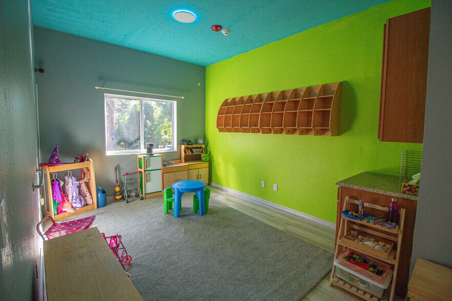 More Photos Of 17162 Toledo Blade Blvd, Port Charlotte Medical For Sale
