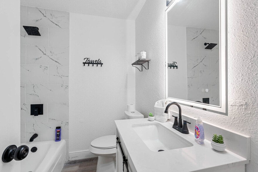 More Photos Of 4513 W McElroy Ave, Tampa Apartments For Sale