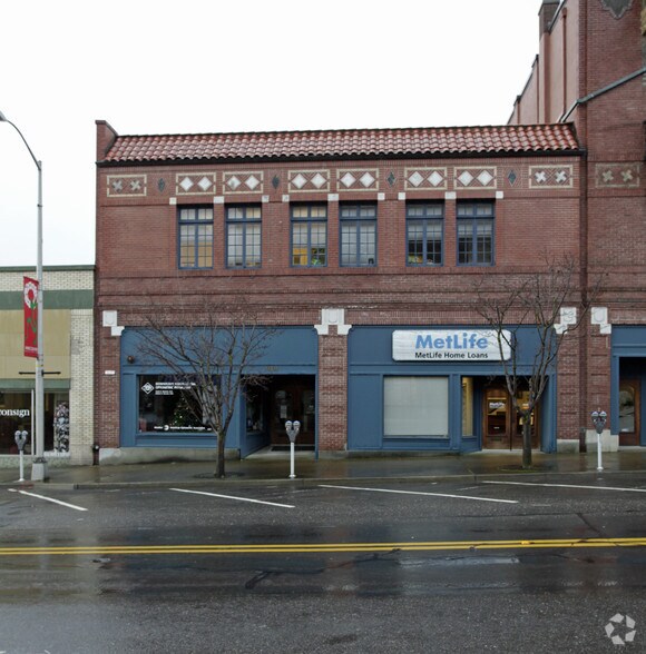 More Photos Of 912-916 Main St, Vancouver Office For Lease