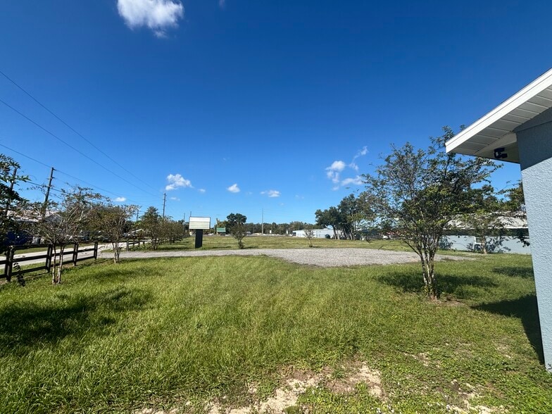 More Photos Of 8595 W Goodman Ln, Homosassa Industrial For Lease