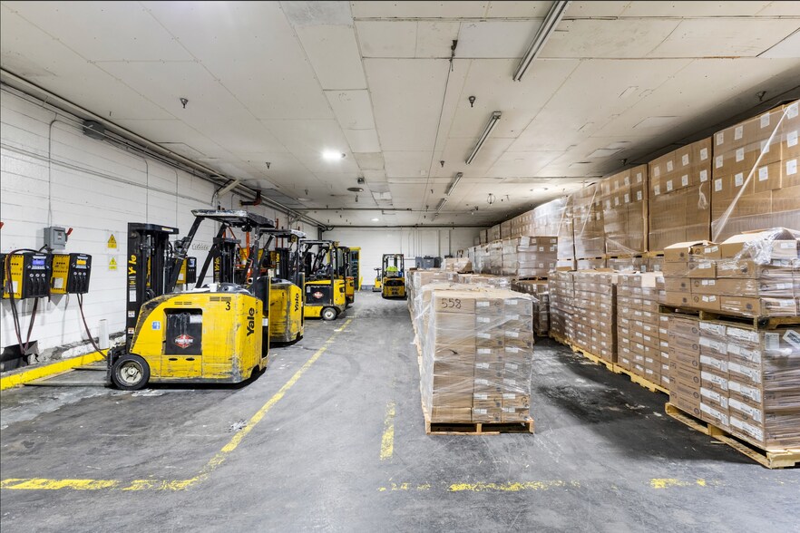 More Photos Of 1601 E 4th Ave, El Paso Industrial For Sale