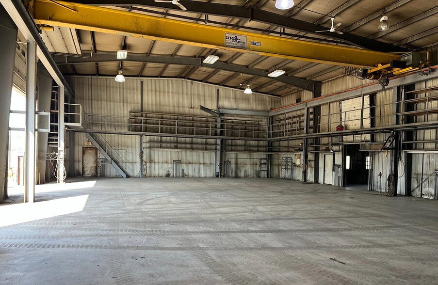 More Photos Of 2601 Iverson Rd, Stoughton Warehouse For Lease