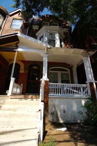 More Photos Of 236 Buckingham Pl, Philadelphia Apartments For Sale