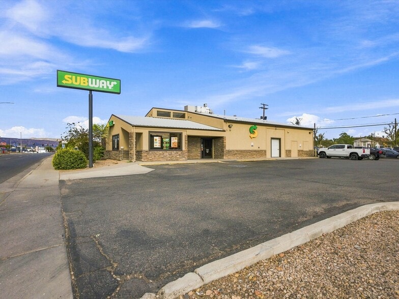 More Photos Of 810 North Ave, Grand Junction Freestanding For Sale
