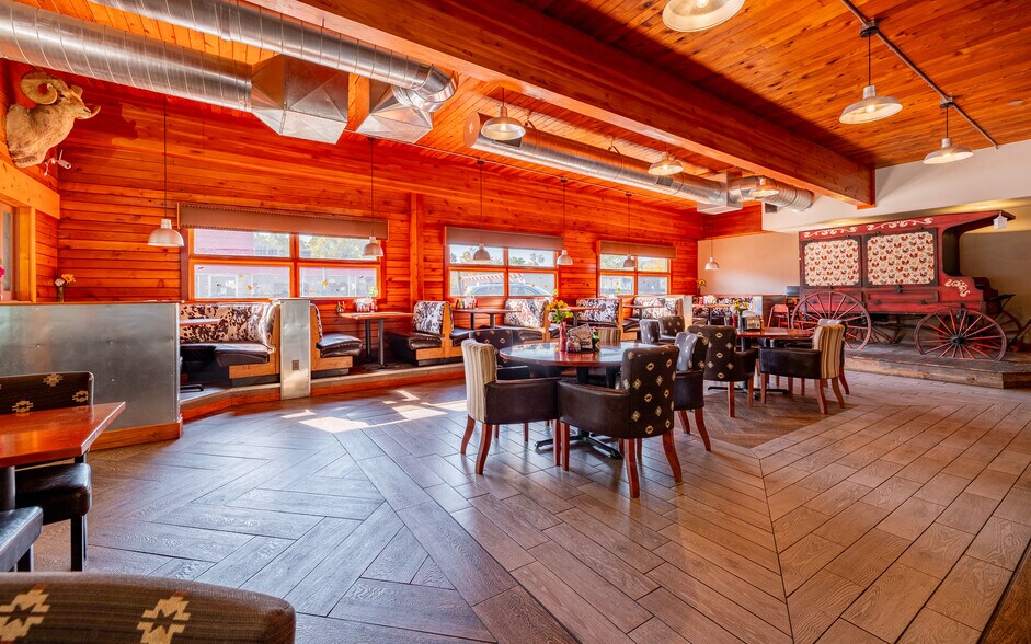More Photos Of 1651 8th St, Cody Restaurant For Lease