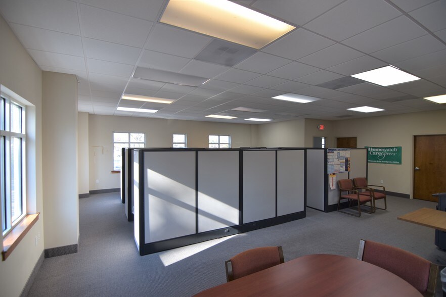 More Photos Of 5560 Kirkwood Hwy, Wilmington Office For Sale
