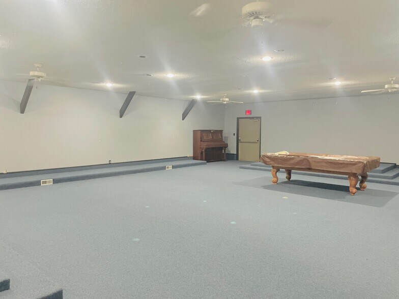 More Photos Of 210 Home Ave, Churubusco Office Residential For Sale