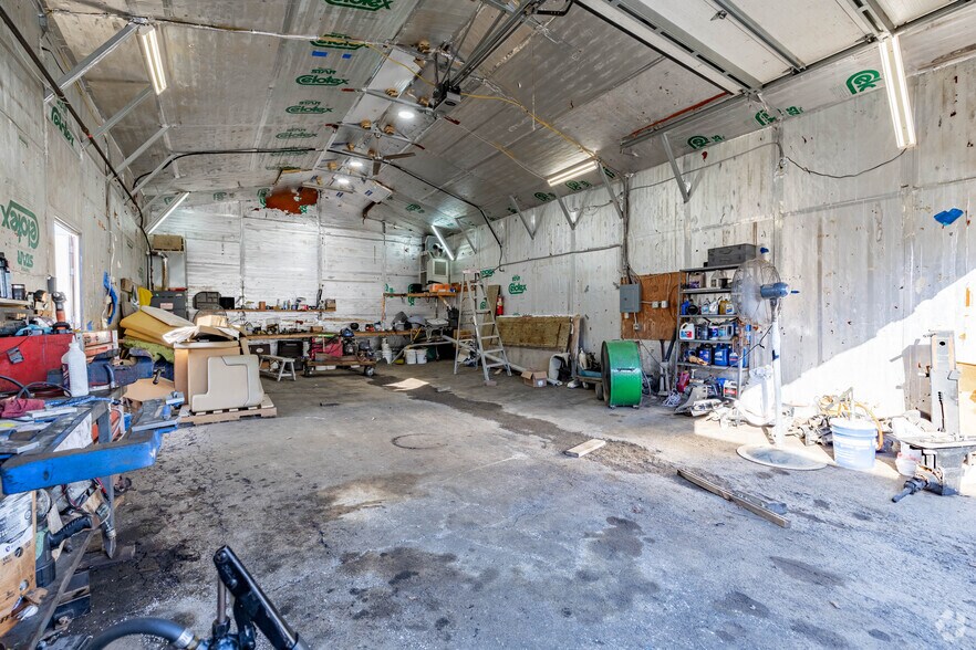 More Photos Of 7405 Forbes Rd, Cincinnati Marina For Sale