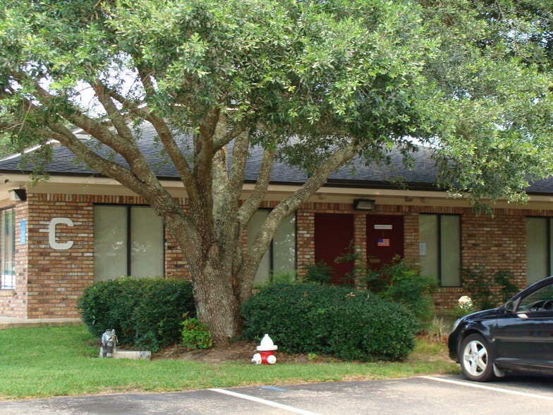 More Photos Of 6706 N 9th Ave, Pensacola Medical For Lease