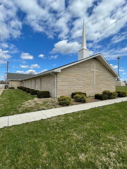 Primary Photo Of 319 W Frank St, Mitchell Specialty For Sale