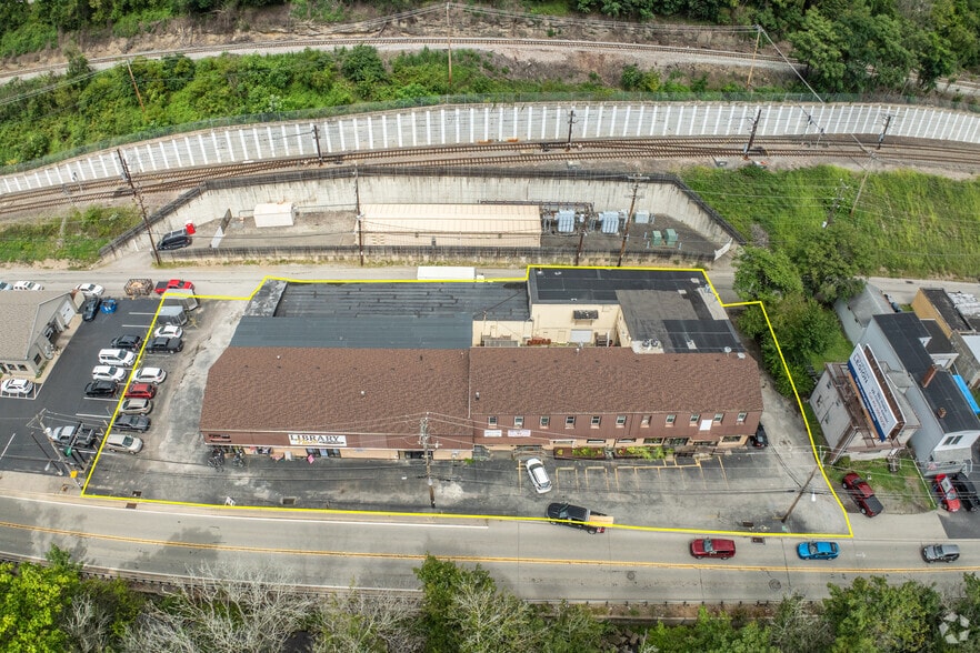 More Photos Of 2544-2546 Library Rd, Pittsburgh Storefront Retail Office For Sale