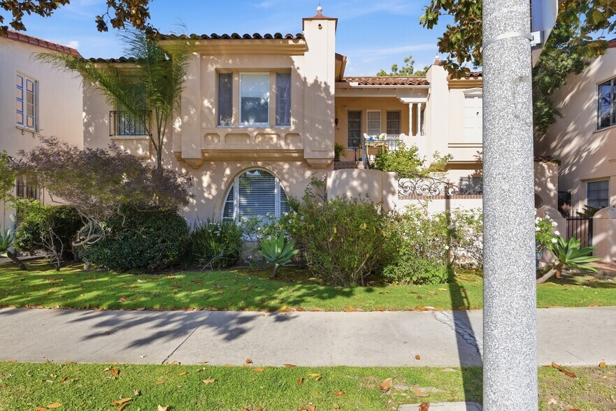 More Photos Of 1232 Smithwood Dr, Los Angeles Apartments For Sale