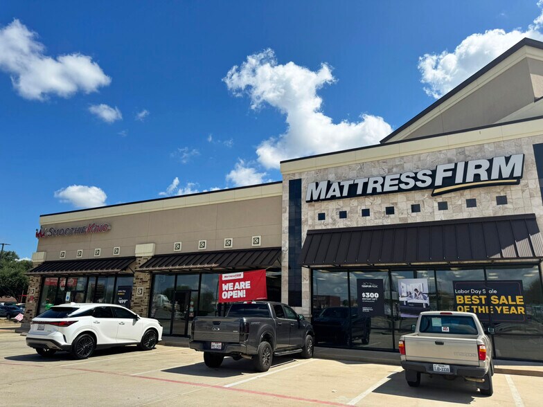 More Photos Of 14550 Westheimer Rd, Houston Freestanding For Lease