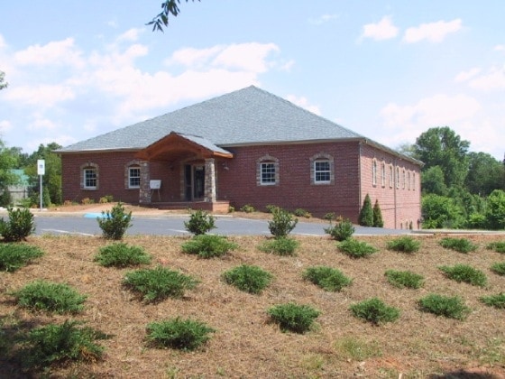 More Photos Of 2581 W Clemmonsville Rd, Winston-Salem Office For Lease