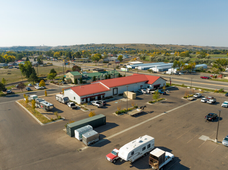 Primary Photo Of 748 Crescent Cir, Great Falls Showroom For Sale