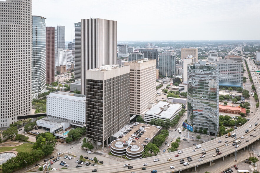 More Photos Of 500 Jefferson St, Houston Office For Lease
