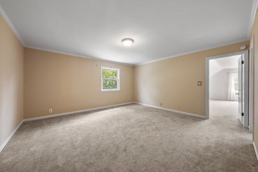 More Photos Of 1901 Moffet Rd, Saint Joseph Specialty For Sale