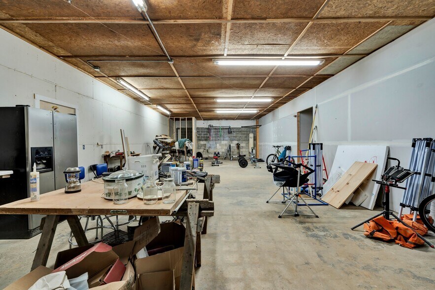 More Photos Of 1050 Whisperwood Trl NE, Cleveland Light Distribution For Sale