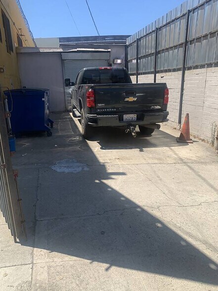 More Photos Of 180-182 S Alvarado St, Los Angeles Storefront Retail Office For Lease