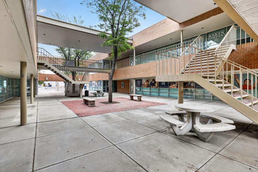 More Photos Of 441 Wadsworth Blvd, Lakewood Medical For Lease