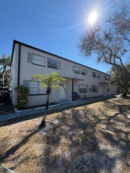 More Photos Of 11916-11982 133rd Ave, Largo Apartments For Sale