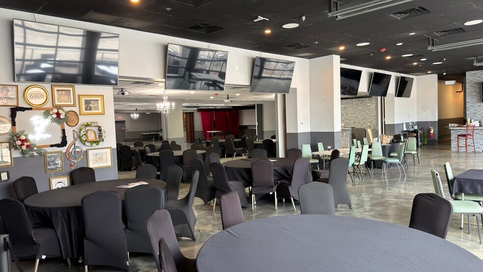 More Photos Of 106 N Main St, Glenwood Restaurant For Sale