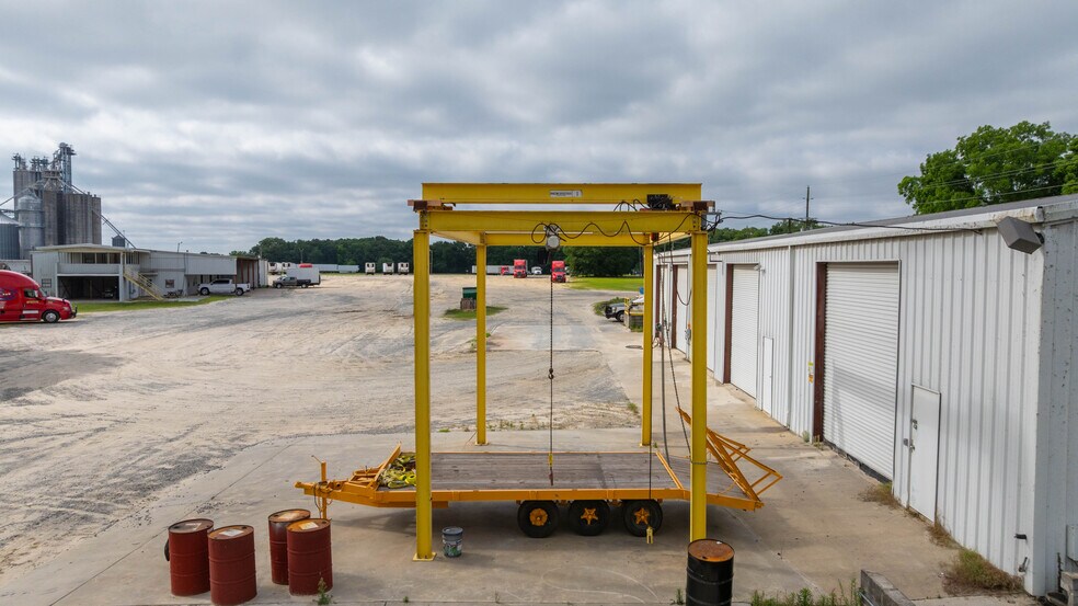 More Photos Of 565 Thomas St, Camilla Industrial For Sale