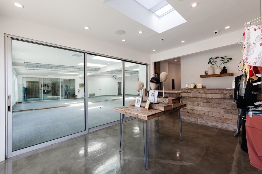 More Photos Of 3308 Highland Ave, Manhattan Beach Storefront Retail Office For Sale