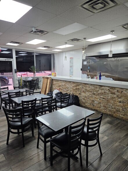 More Photos Of 209-215 E 167th St, Bronx Storefront For Lease