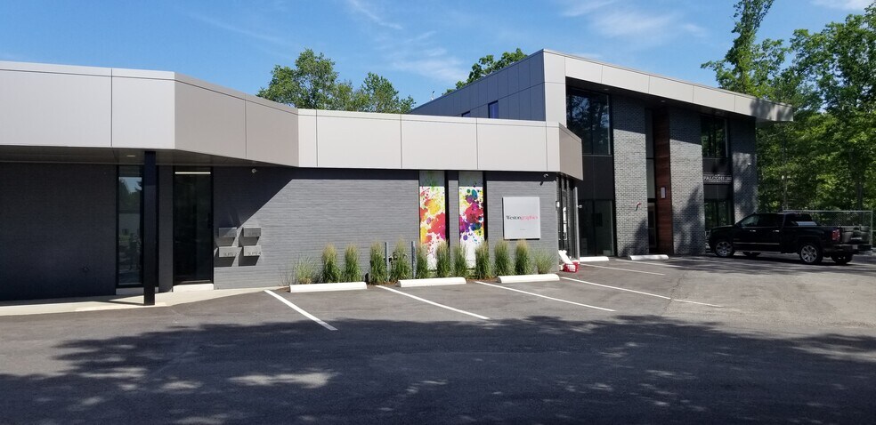 More Photos Of 45 Industrial Park Rd, Hingham Office For Lease