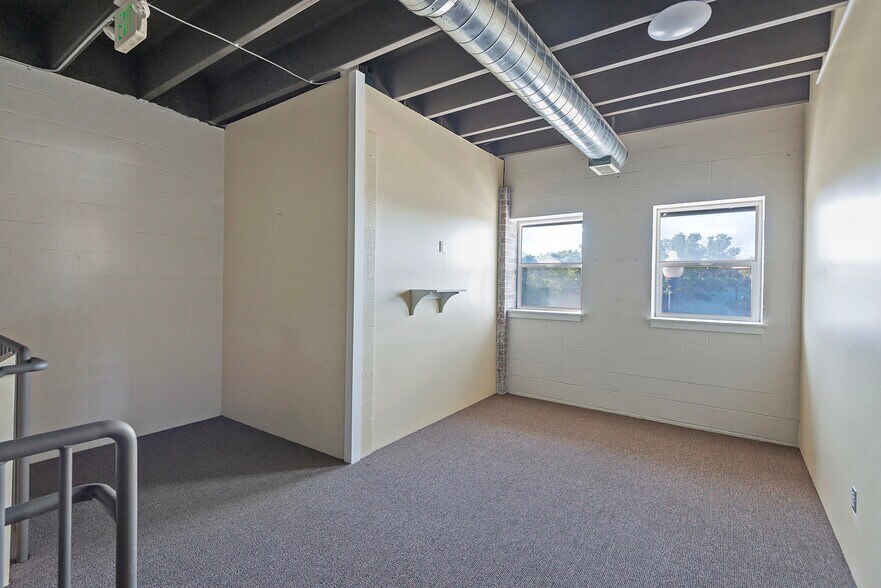 More Photos Of 821 E 400 S, Salt Lake City Storefront Retail Office For Sale