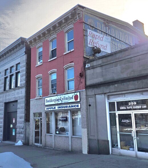 Primary Photo Of 257 Broadway, Newburgh Office For Sale