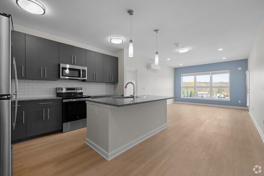 More Photos Of 441-447 Washington Ave, North Haven Apartments For Lease