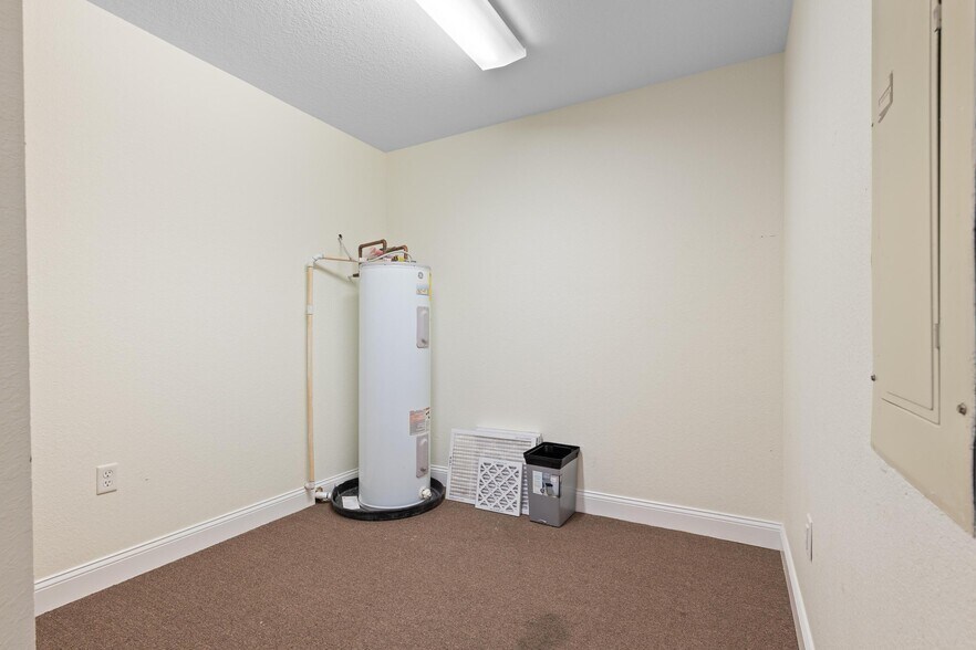 More Photos Of 1200 S Pinellas Ave, Tarpon Springs Medical For Lease