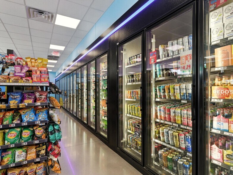 More Photos Of 1441 N 26th St, Sheboygan Service Station For Sale