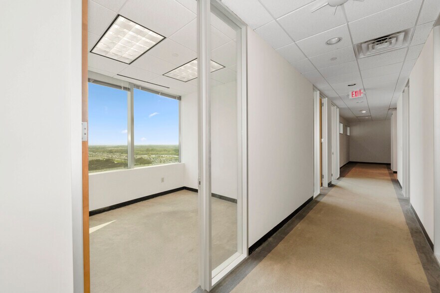 More Photos Of 9999 Bellaire Blvd, Houston Medical For Sale
