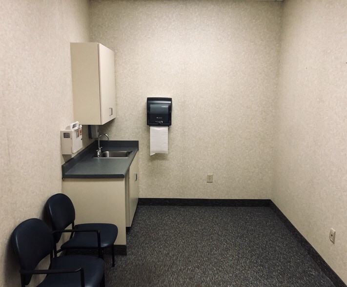 More Photos Of 185 Kimel Park Dr, Winston-Salem Medical For Lease