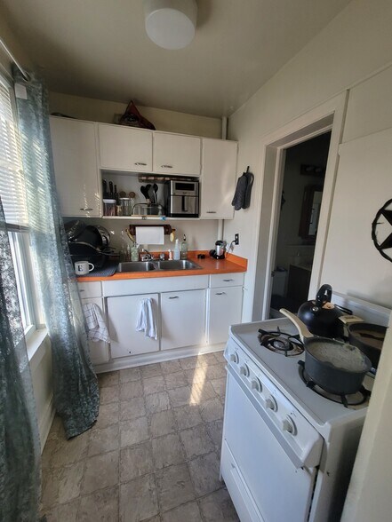 More Photos Of 1109 E 3rd St, Duluth Apartments For Sale