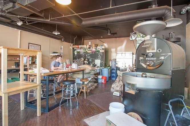 More Photos Of 330 N Institute St, Colorado Springs Freestanding For Sale