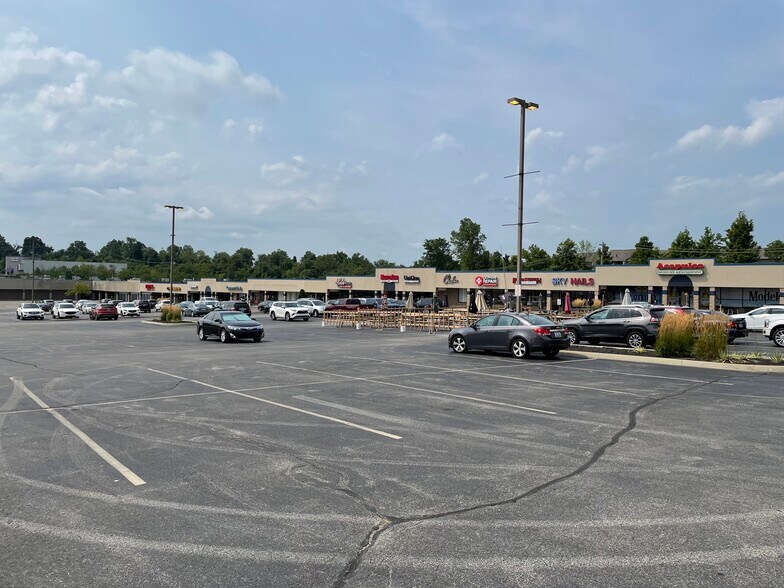 More Photos Of 8045-8133 Connector Dr, Florence Unknown For Lease