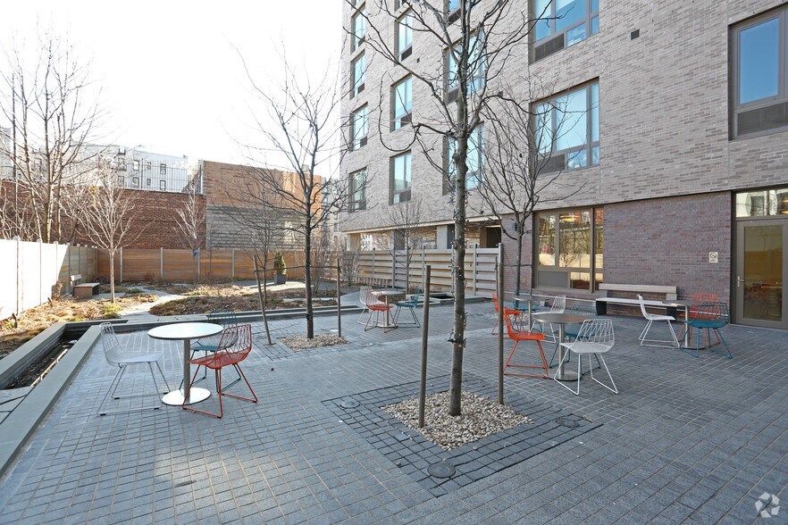 More Photos Of 626-632 Flatbush Ave, Brooklyn Apartments For Lease